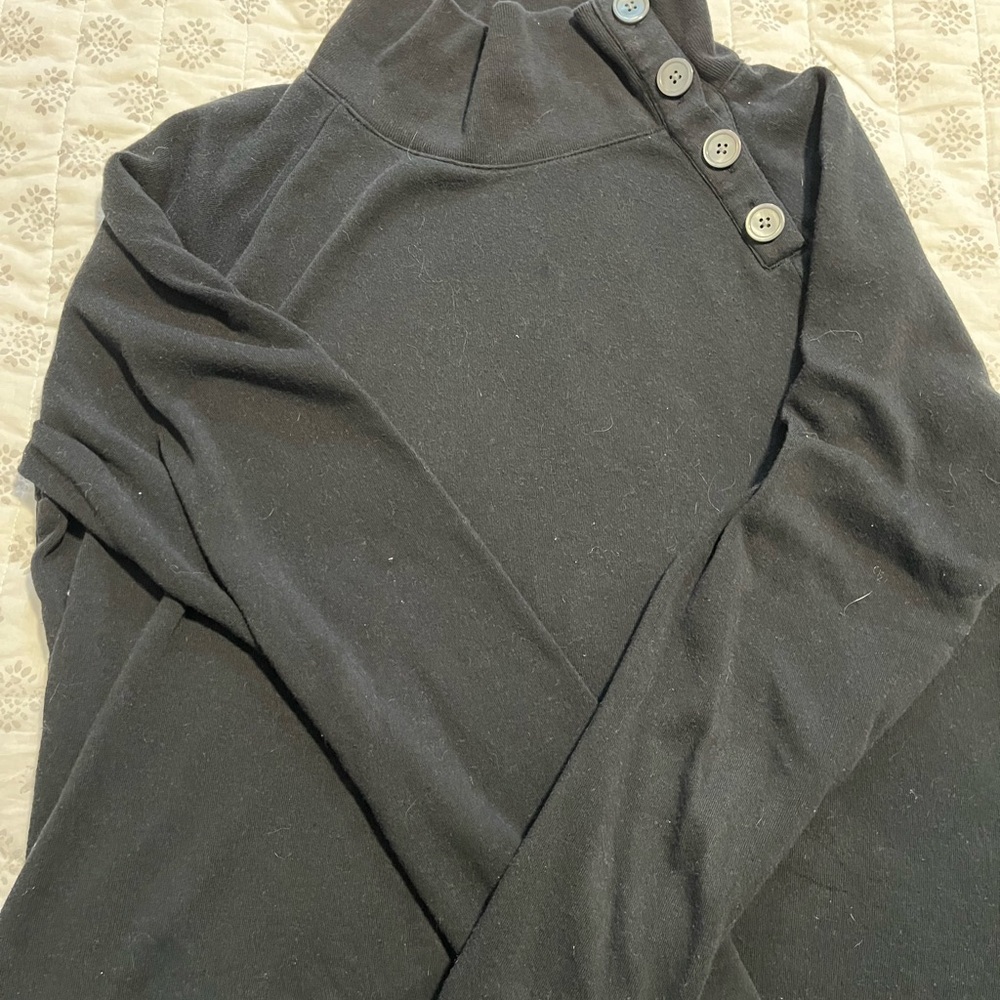 J crew size med black top